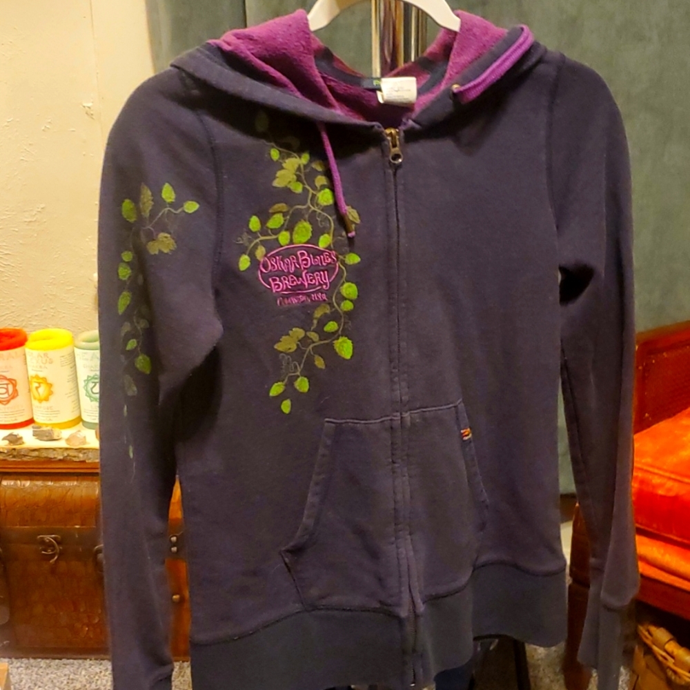 Oscar blues hoodie